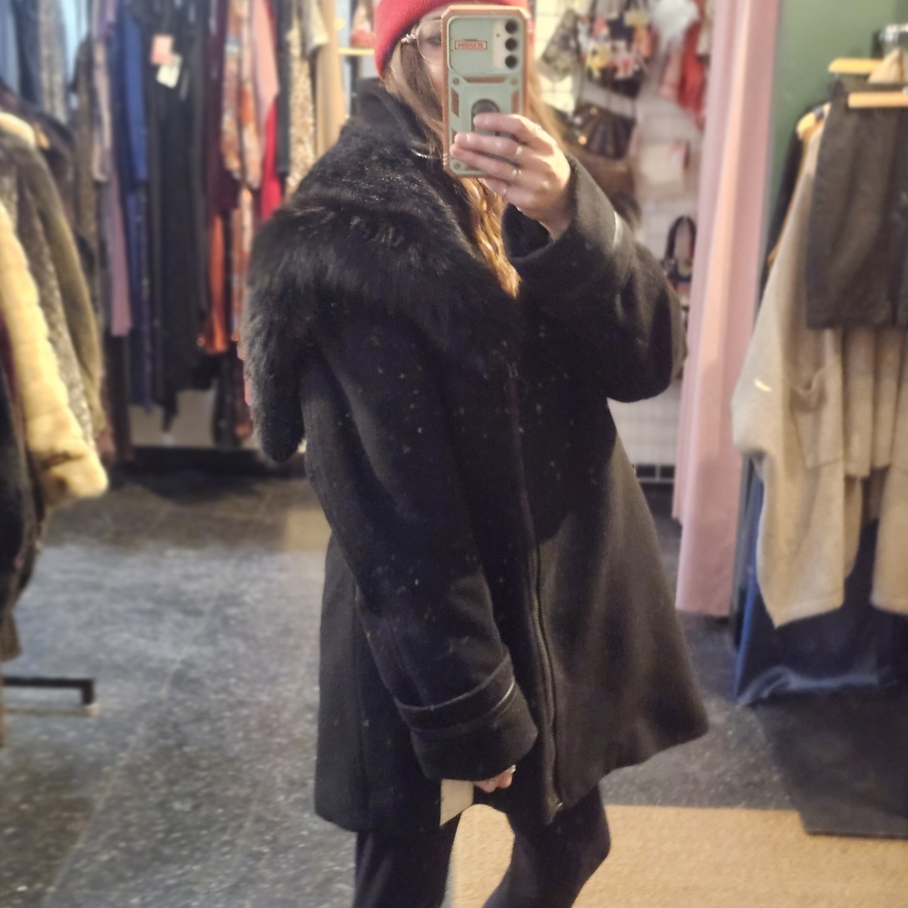 SAGA 80s 90s VINTAGE Elegant Black Fox Fur-Trimmed Women's Coat Cashmere WOOL Lg - Picture 3 of 16